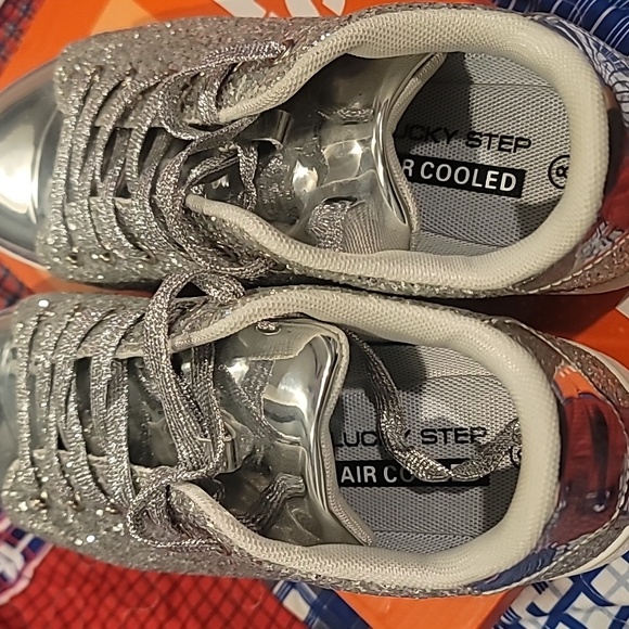 Lucky Step Glitter Sneaker - Picture 2 of 3